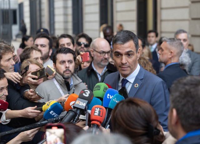 EuropaPress 6357061 presidente gobierno pedro sanchez atiende medios comunicacion salida pleno1