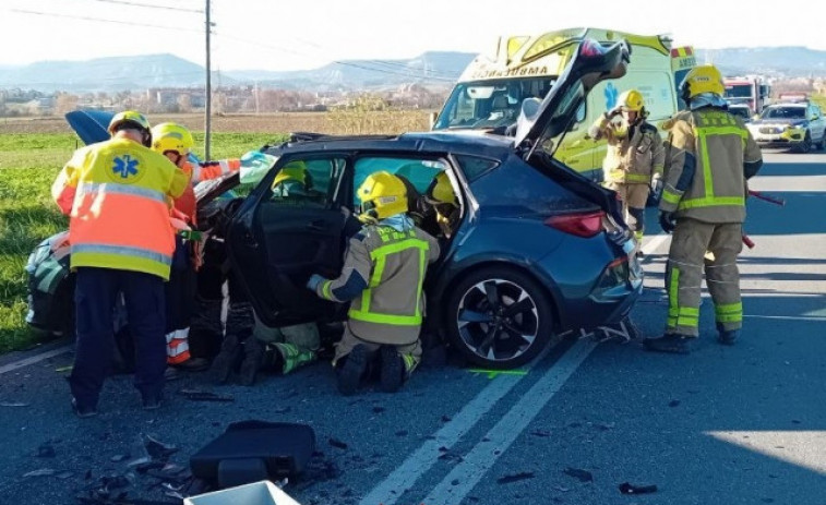 Tres ferits en un xoc entre dos vehicles a la B-520 a Santa Eugènia de Berga