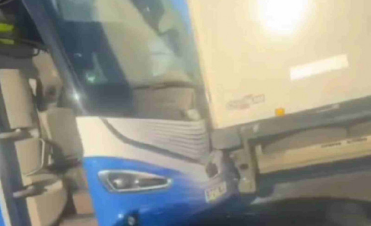 VÍDEO: S'estavella l'autobús del Real Madrid al Regne Unit