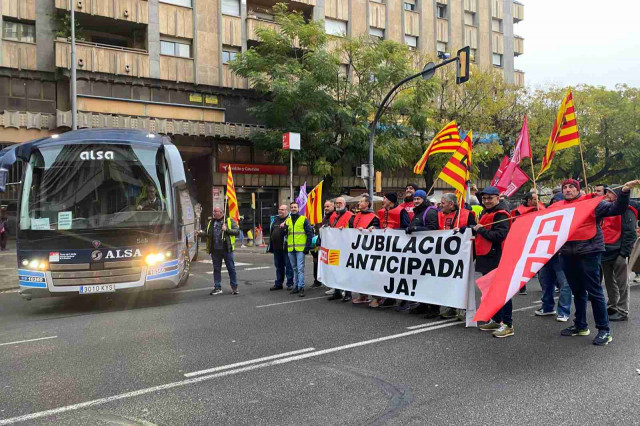 TrabajadoresdeCCOOmanifestndoseenLleida