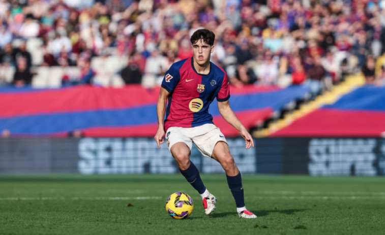 VÍDEO | L'escandalós motiu pel qual l'àrbitre del Barça-Las Palmas no va assenyalar un penal sobre Cubarsí