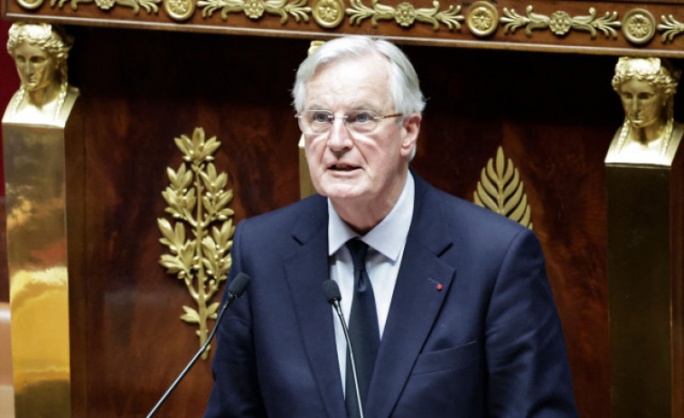 Què passa a França? La moció de censura a Barnier i les conseqüències per a Macron