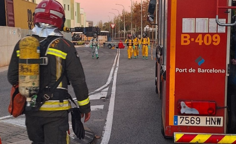 Una fuita a una fàbrica de la Zona Franca de Barcelona obliga a confinar les empreses properes