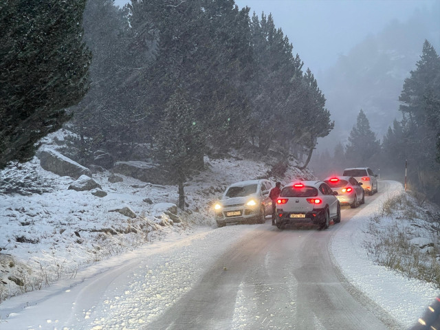 EuropaPress 6391687 primeros problemas generados nieve a 139 acceso llanos hospital huesca