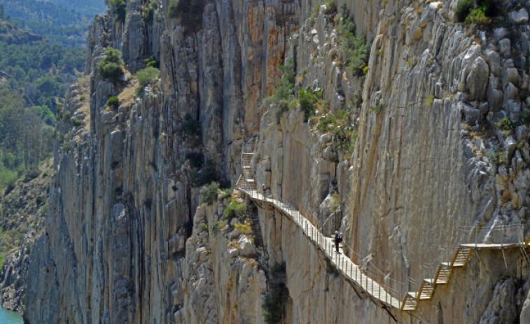 Un jove britànic mor a Màlaga al caure mentre escalava sense equip de seguretat