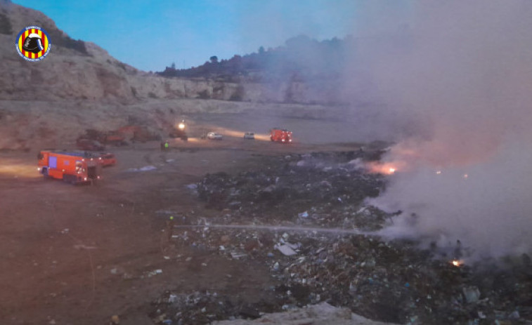 Un incendi a Alberic (València) obliga a evacuar dues residències