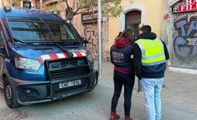 Macrooperatiu contra el trànsit de persones i el proxenetisme al Raval de Barcelona