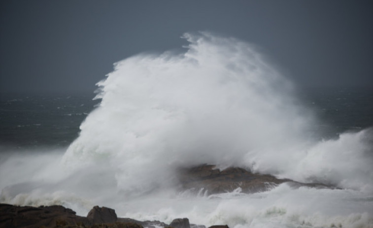 Protecció Civil activa l'alerta per fort onatge al litoral de Girona fins aquest dimarts