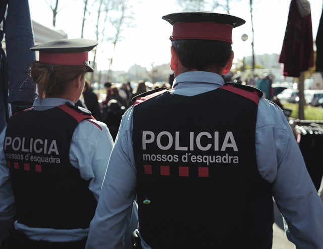 EuropaPress 2567271 dos mossos desquadra foto archivo