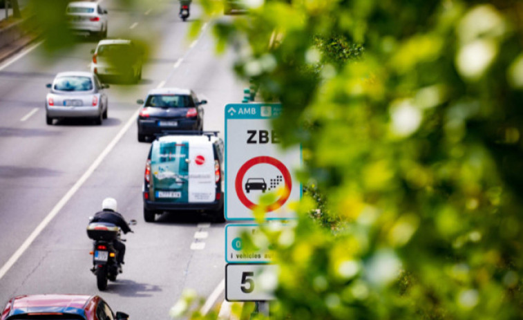 Cerdanyola i Barberà del Vallès activen al 100% les Zones de Baixes Emissions (ZBE)