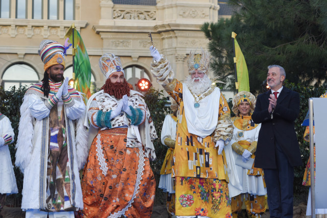 Catalunyapress reyes magos recibidos collboni