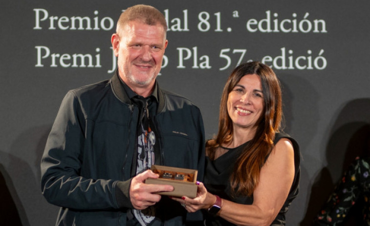 David Bueno guanya el 57è Premi Josep Pla amb l'assaig 'L'art de ser humans'