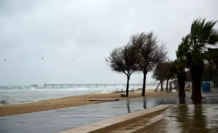 Previsió del temps a Catalunya: descens tèrmic i mal estat de la mar per començar la setmana