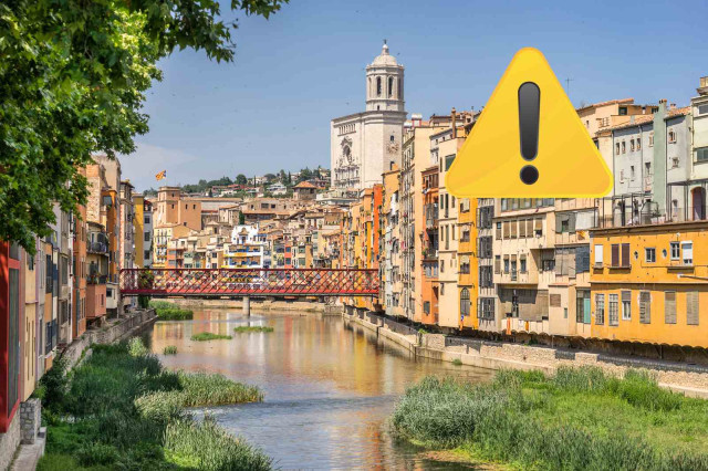 Pànic a Girona! S'esfondra parcialment un edifici en ple Barri Vell