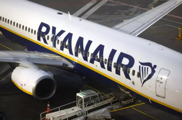 Ryanair carrega contra Aena i suprimeix una dotzena de rutes de cara a la temporada d'estiu