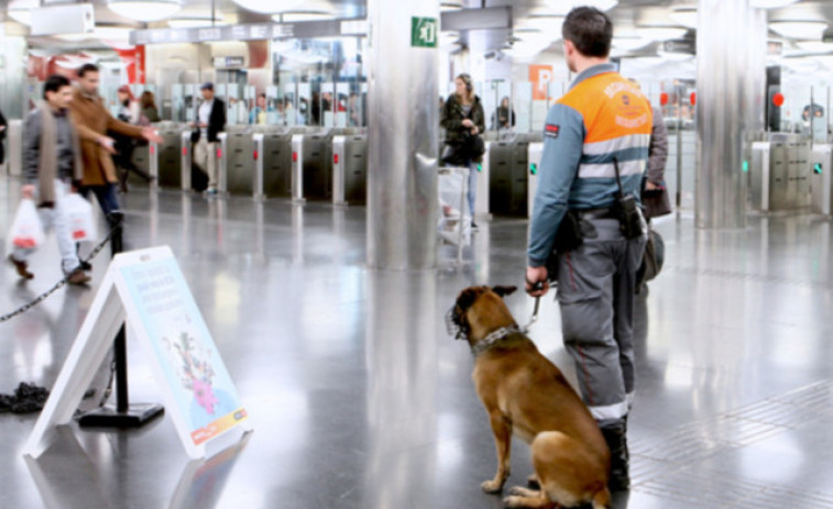 Els vigilants del Metro convoquen una vaga després de la brutal agressió a un company a Barcelona