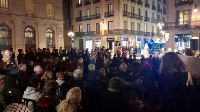 Barcelona recorda els 80 anys de l'alliberament d'Auschwitz