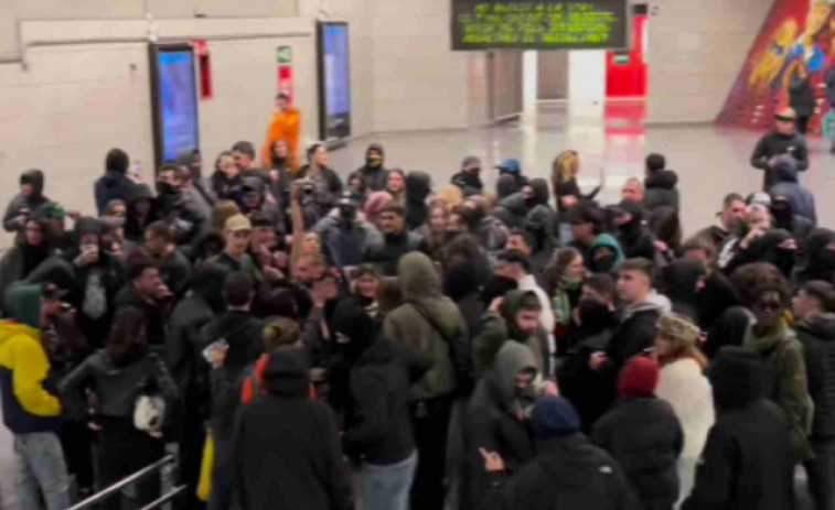 Caos al metro de Barcelona: una 'rave' il·legal paralitza el transport i deixa múltiples danys