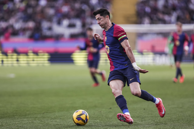 EuropaPress 6493295 robert lewandowski of fc barcelona in action during the spanish league liga