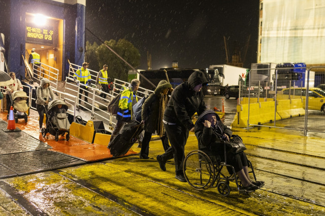 EuropaPress 6496308 04 february 2025 greece piraeus people disembark from ferry at the port of