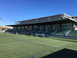 Cambio en el banquillo de la UE Cornellà: presentan al nuevo entrenador del 1r equipo