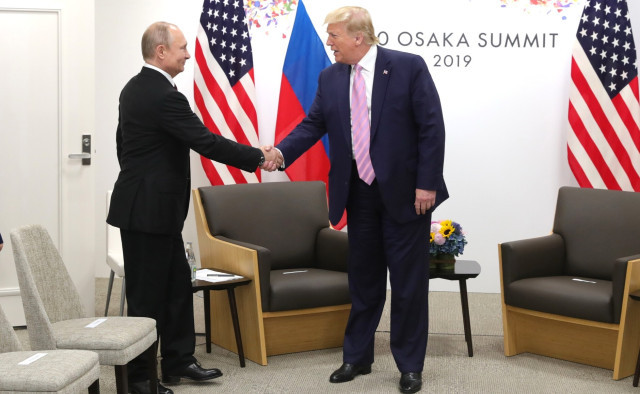 EuropaPress 2237575 handout 14 june 2019 japan osaka us president donald trump shakes hands