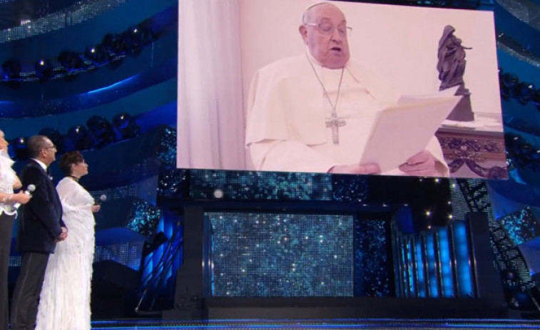 VÍDEO | El papa Francesc torna a aparèixer en públic a San Remo: 