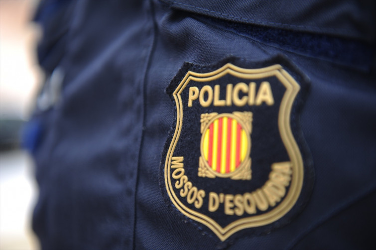 Els Mossos investiguen la crema de sis cotxes a l'Hospitalet: 