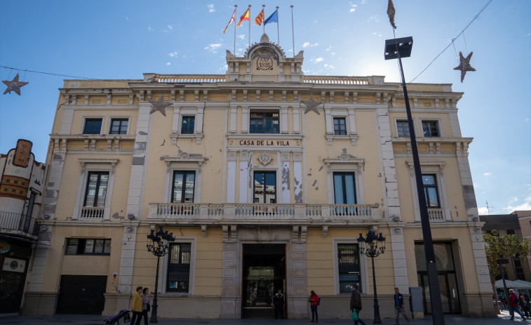 El ple de L'Hospitalet de Llobregat acorda abandonar 'X'