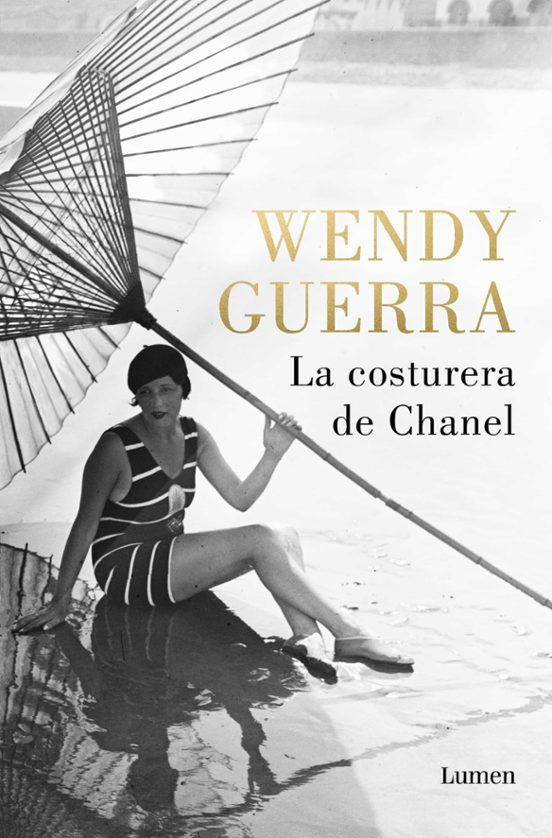 Wendy Guerra fabula sobre el món de la moda a “La costurera de Chanel”