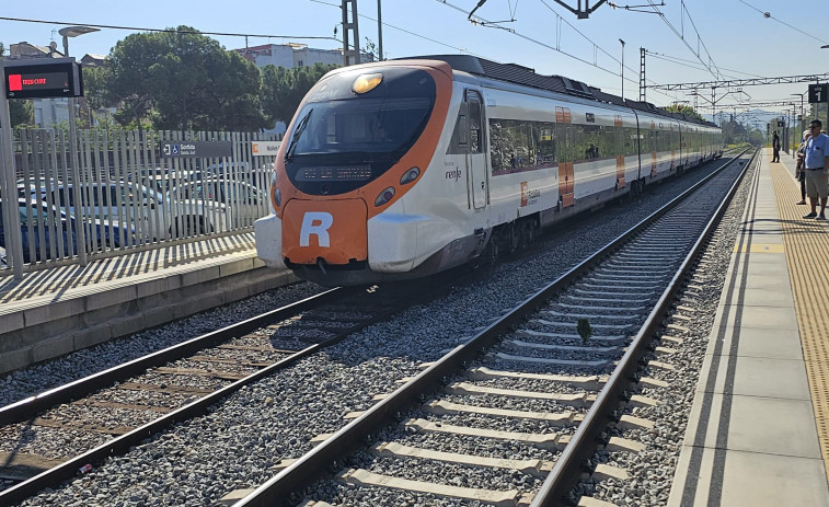 Alerta viatgers, Renfe informa de retards en la R2 Sud i la R4 per un 