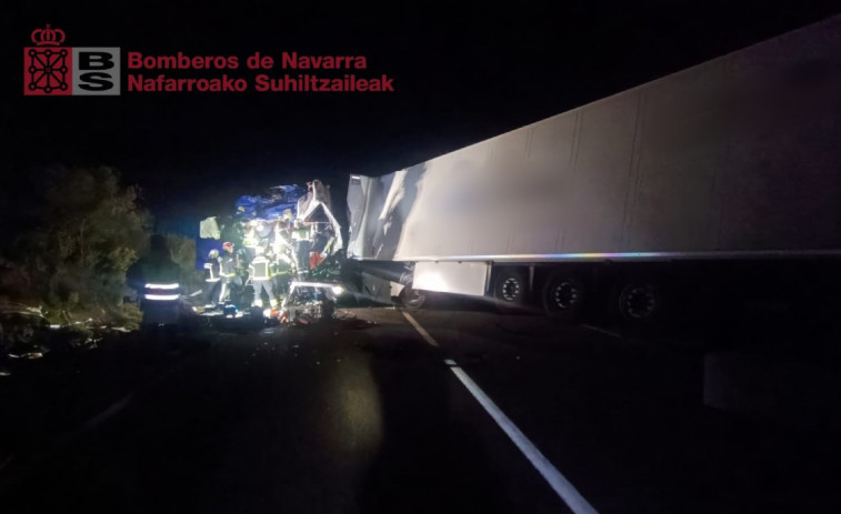 Moren 4 persones en un xoc frontal entre dos camions en Fitero (Navarra)