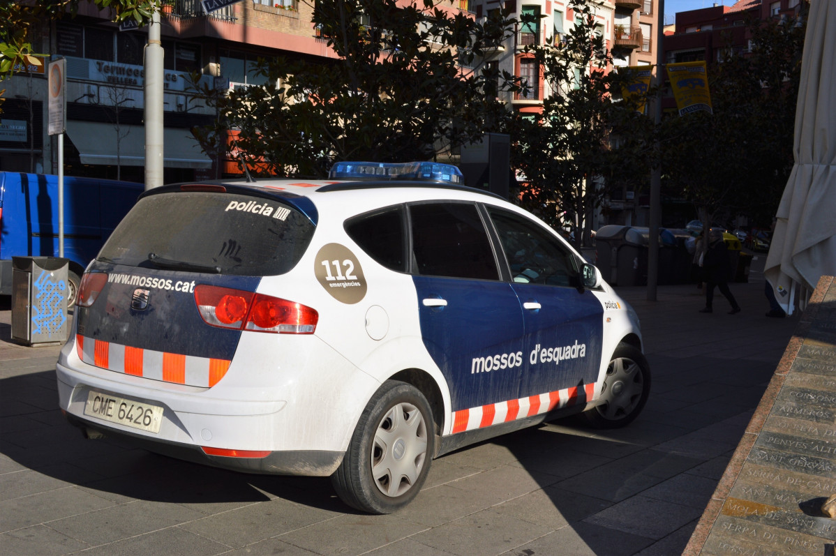 EuropaPress 1511306 successos  dos detinguts lleida per robar cotxes amb inhibidors frequencia