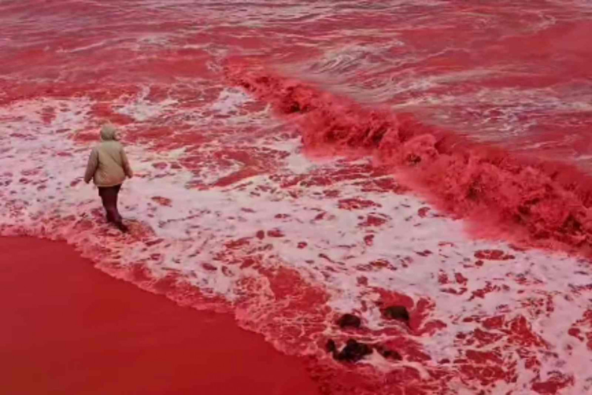 Mar de Sangre en Ormuz (Irán)   INSTAGRAM hormoz omid