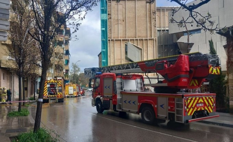 Una persona afectada en un incendi en un habitatge de Manresa