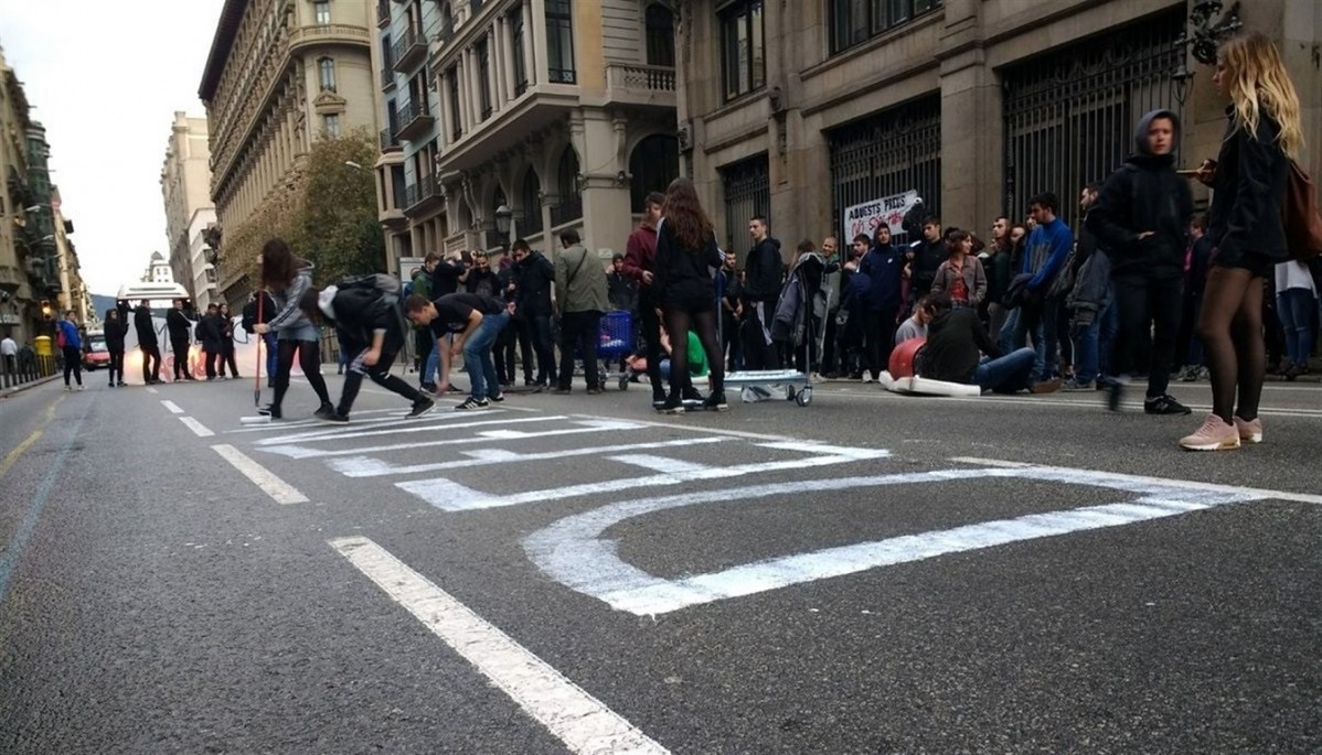 Estudiants protesten per les taxes universitàries