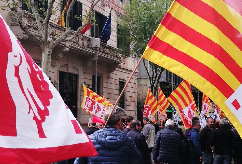 Manifestaciu00f3n policu00eda local mossos jubilaciu00f3n anticipada delegaciu00f3n govern barcelona 06.042.018