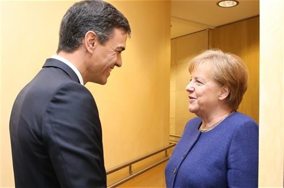 Pool moncloa su00e1nchez i merkel