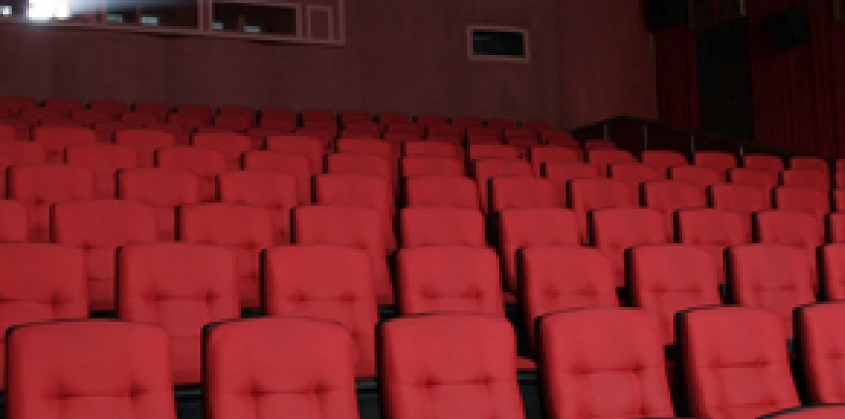 Cinema Ritz Divinópolis interior dóna sala