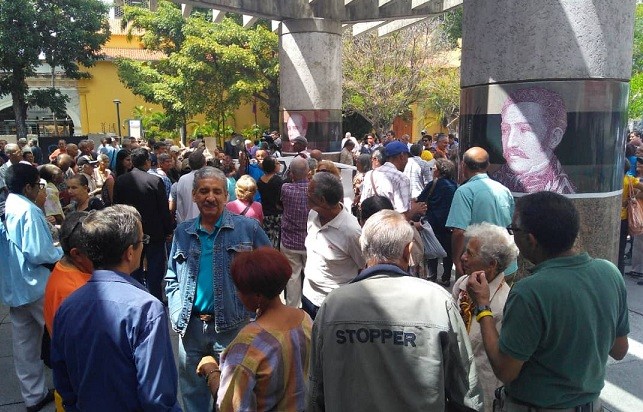 Pensionats a la plaça moneda