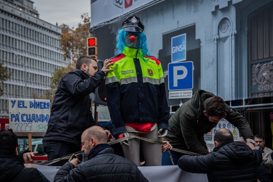 Buch mossos manifestació economia