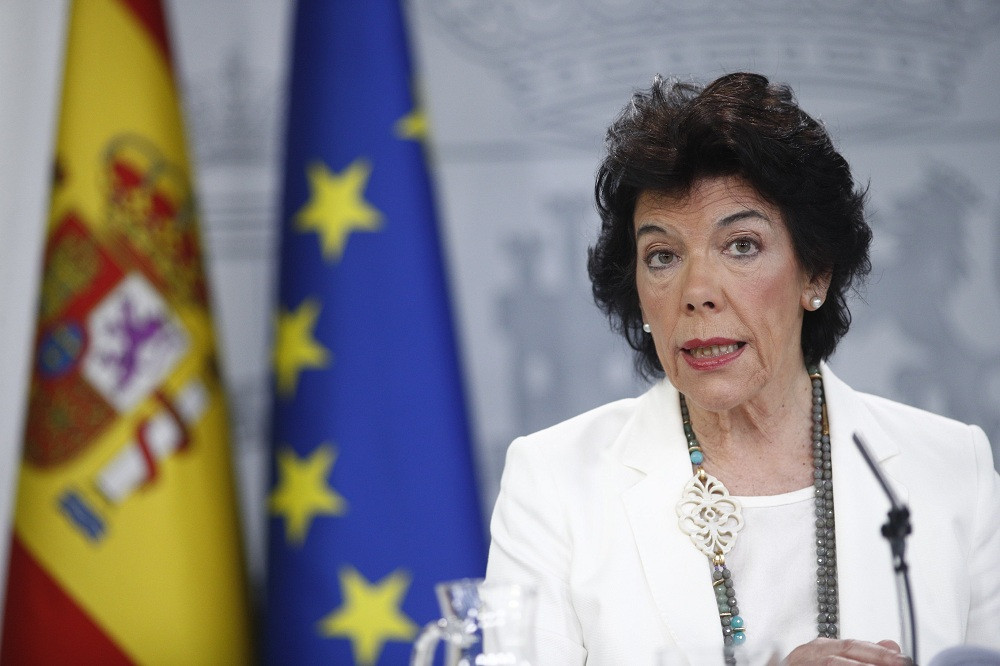 Isabel Celaá compareix davant els mitjans de comunicació