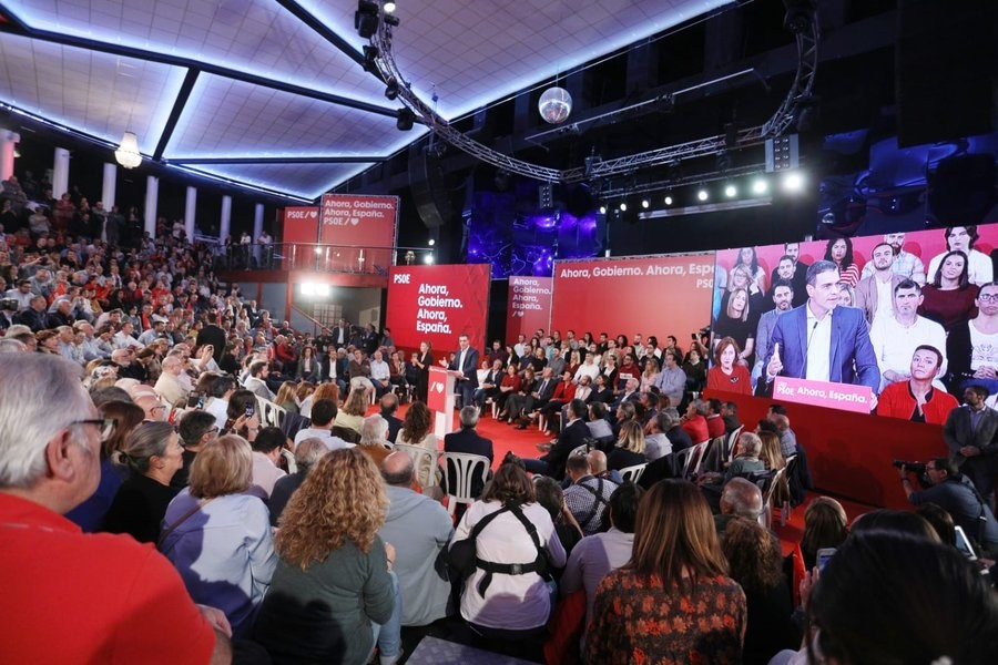 El lu00edder del PSOE, Pedro Su00e1nchez, en un míting a Cu00e1diz a la precampau00f1a del 10