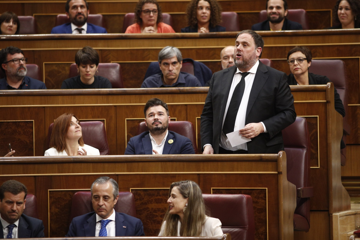 Junqueras durant la constitució de Congrés