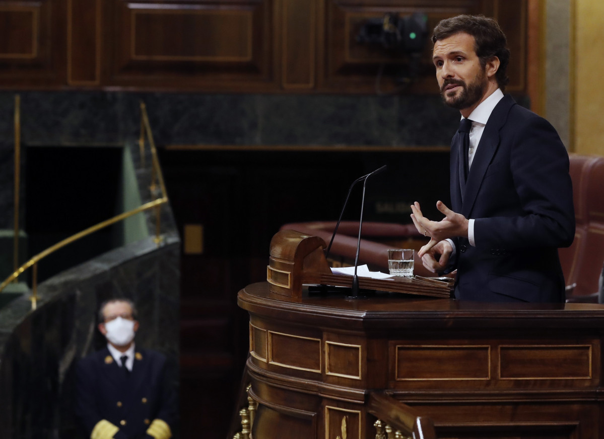 El líder de PP, Pablo Casado, intervé des de la tribuna durant el ple d'Congrés aquest dimecres on s'autoritzarà una altra pròrroga de l'estat d'alarma sol·licitada pel Govern. A Madrid, (Espanya), a 6 de maig de 2020.