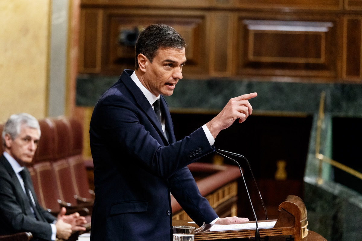 El president de Govern, Pedro Sánchez, durant la seva rèplica en la sessió de Parlament en la qual s'exerceix el control a Govern i es tracta la sisena pròrroga de l'estat d'alarma per la crisi