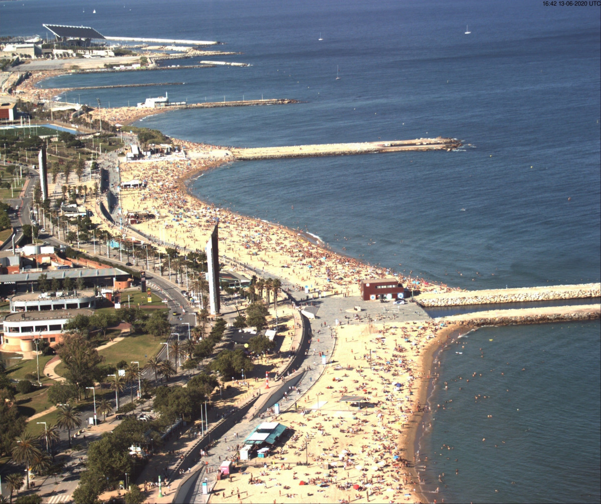 Platja de l'Bogatell a Barcelona.