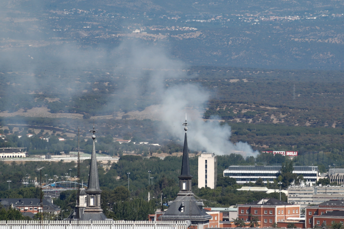 Contaminació a Madrid. Estat de el cel a la ciutat -amb fum- en els voltants de Plaça d'Espanya.