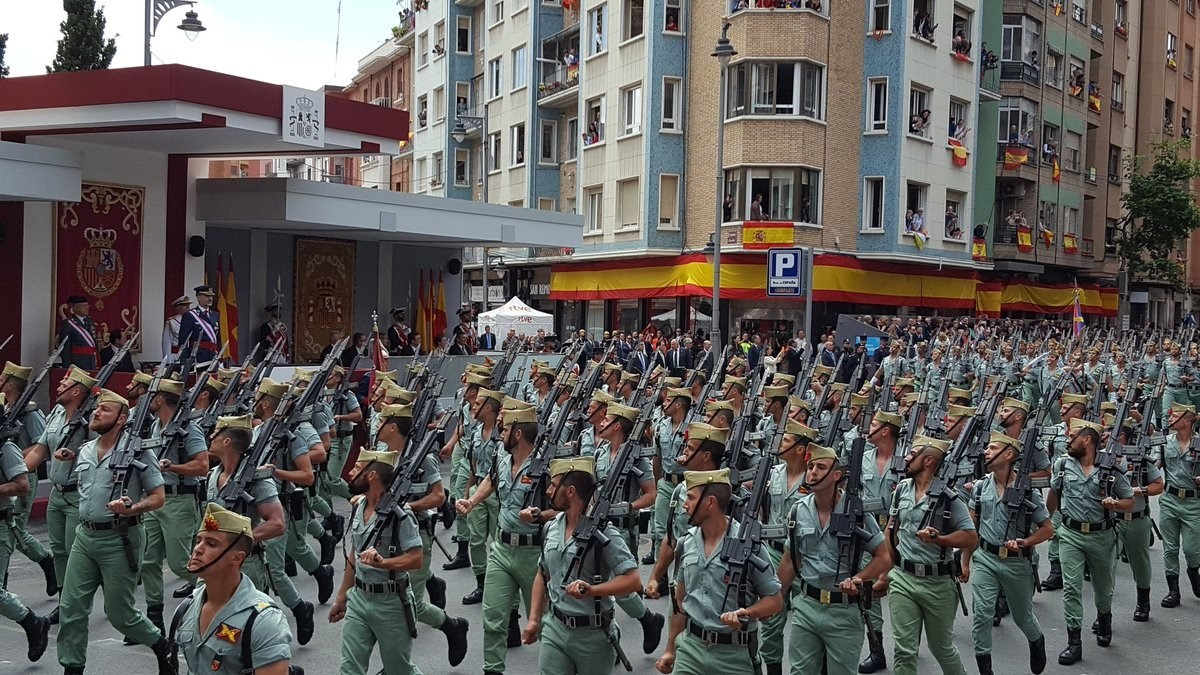 Militars en la desfilada del Dia de les Forces Armades de 2018