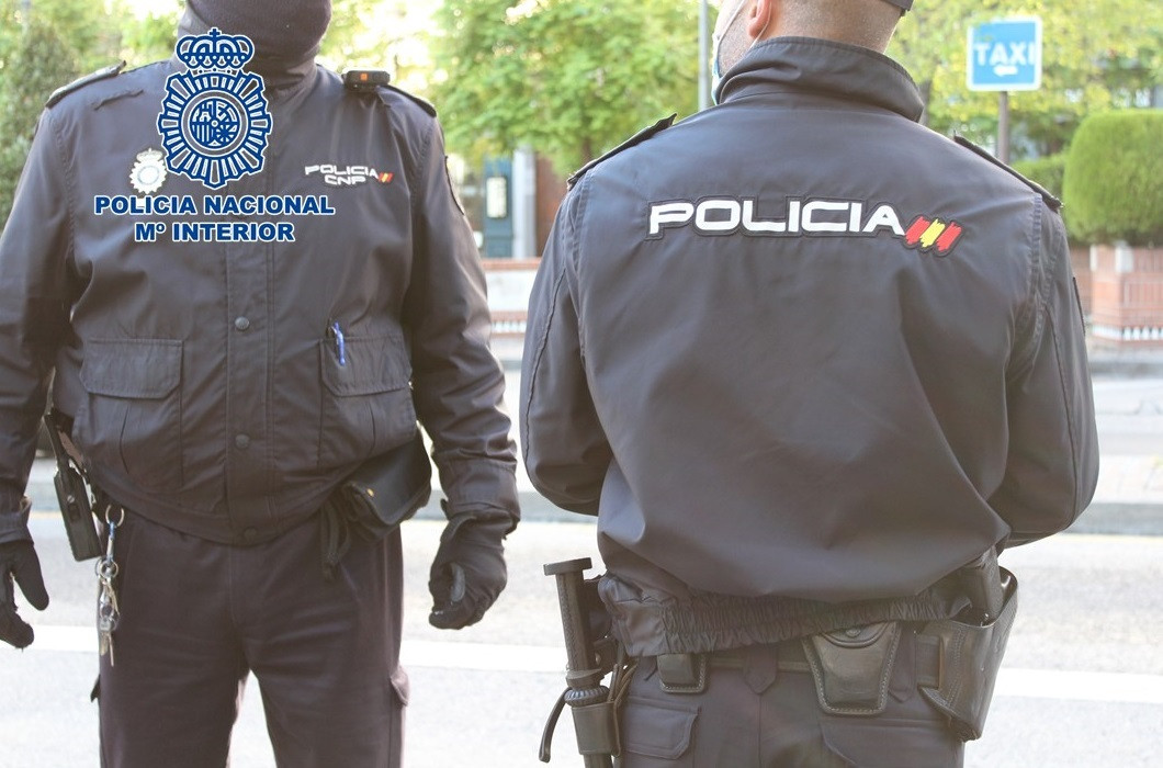 Arxiu - Agents de la Policia Nacional a Granada.